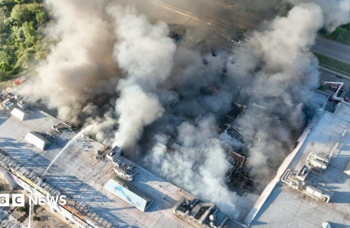 Russian double-tap drone strike kills 14 in Ukrainian mall, officials say