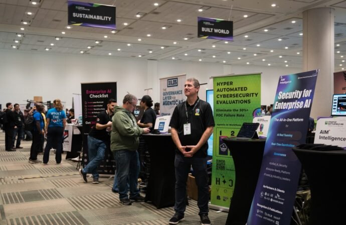 Showcase your startup at TechCrunch Disrupt 2026 and book an exhibit table while there’s still space | TechCrunch