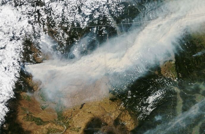 Smoke Streams Across Eastern Washington – NASA Science