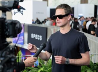 Snap CEO sidesteps Specs preorder questions on Q2 earnings call | TechCrunch