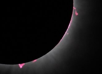 Solar eclipse offers rare chance to solve Sun’s magnetic-field mysteries