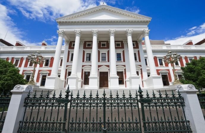 South Africa’s scientists must register with official body or risk prison, according to draft law