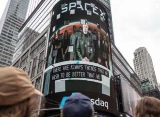 SpaceX reclaims its IPO price as jitters about insider selling dissipate