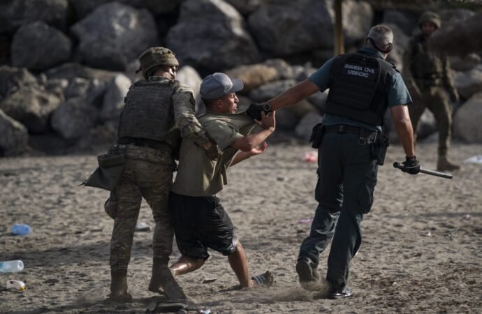 Spain puts up a 1,600-foot sea barrier between Ceuta and Morocco after EU states warn against ‘uncontrolled mass crossings’ | Fortune