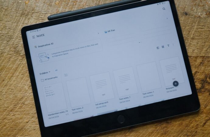 TCL Note A1 Nxtpaper Review: A Hybrid Tablet for Taking Notes and Watching Video