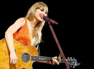 Taylor Swift Named to the Nashville Songwriters Hall of Fame, Becoming Its Youngest Inductee Ever