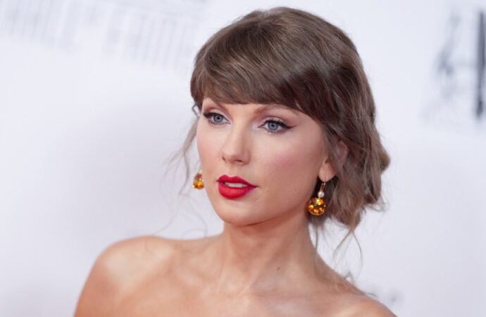 Taylor Swift Recalls How ‘I Knew You Were Trouble’ Was Written As a ‘Really Sad Ballad’ in Grammy Museum Conversation Video