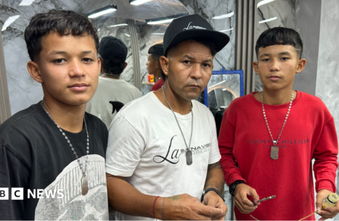 Teens who fled Venezuela after deadly quakes caught in another disaster in Colombia
