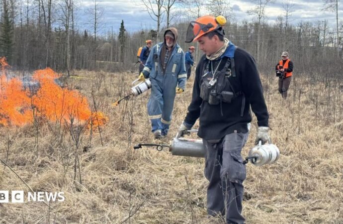 The Canadians taking fighting wildfires into their own hands