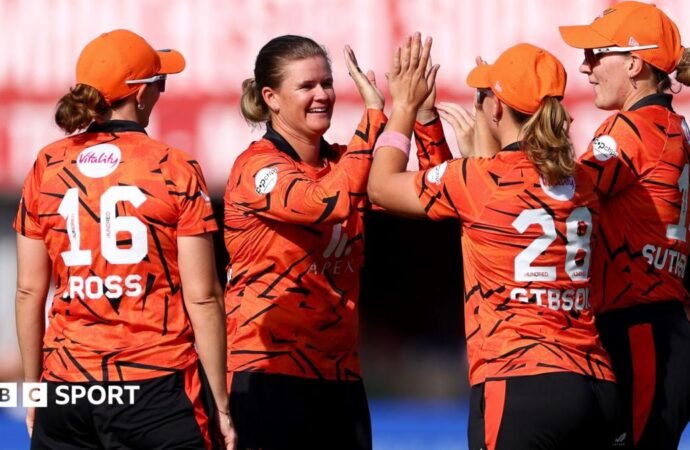 The Hundred 2026 results: Jess Jonassen and Annabel Sutherland help Sunrisers Leeds reach Eliminator with victory over Manchester Super Giants