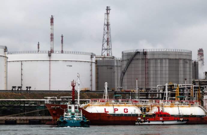 The Strait of Hormuz crisis threatened Asia’s oil and gas lifeline. Here’s how the region is rewriting its energy playbook | Fortune