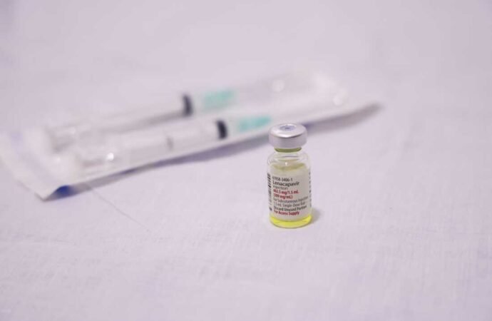 The drug lenacapavir is a mighty weapon against HIV. Its rollout gets mixed reviews