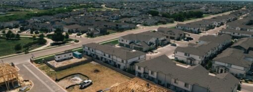 They bought homes at the peak of Austin’s housing boom. Now they’re taking devastating losses.