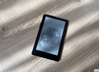 This Mini E-Reader Makes Reading Fun, but Finding Books Can Be a Chore