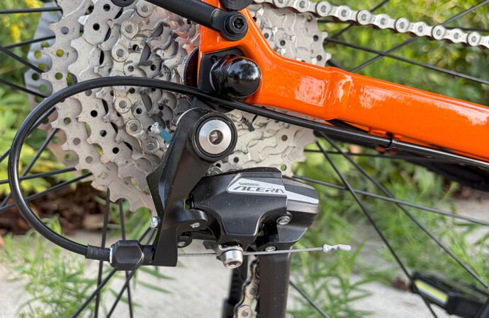 This lightweight e-bike lets you decide what kind of rider you are today