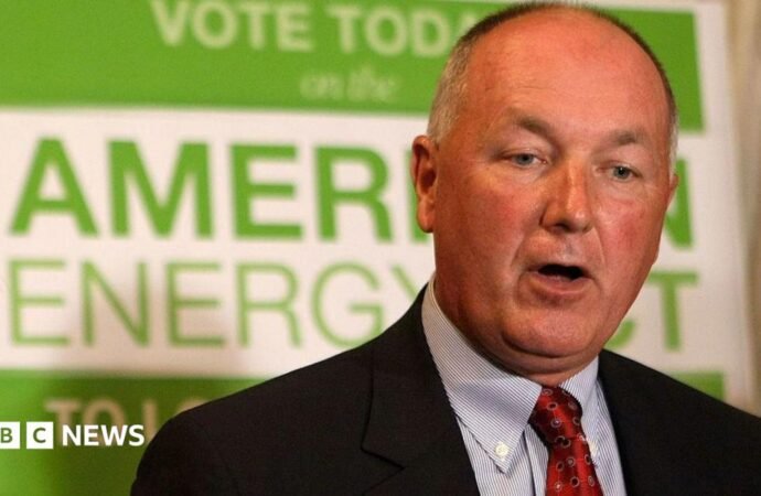 Thousands of Canadians call for US ambassador’s expulsion