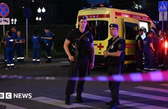 Three killed in Moscow restaurant explosion