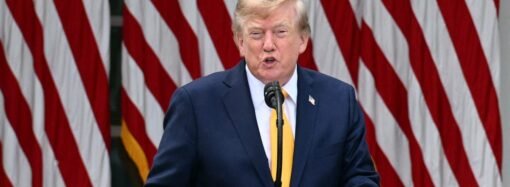 Trump signs executive order to rename Lake Ontario ‘Lake America’