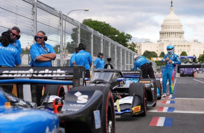 Trump will kick off the IndyCar race in the Beast before cars zoom through Washington’s streets