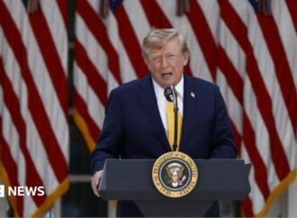 US-Canada trade war heats up as Trump threatens to hike auto tariffs