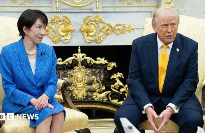 US and Japan take action to prop up yen in rare joint move