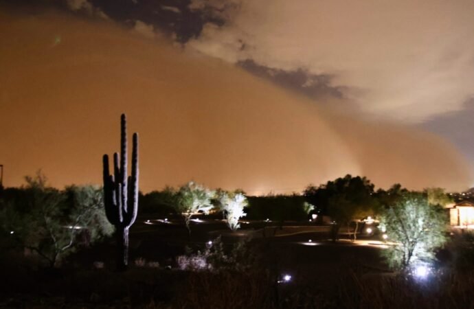 Unusually intense haboob dust storms strike Phoenix twice this week