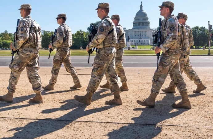 Washington grapples with a National Guard deployment extended until 2029