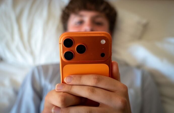 Will Meta’s deal make social media safe for kids? Researchers are dubious