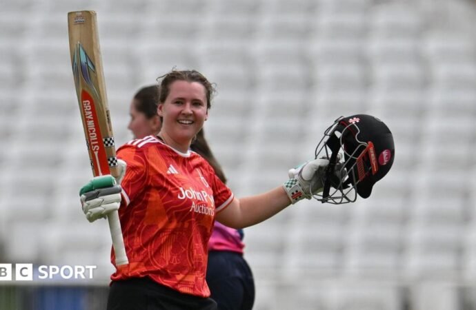 Women’s One-Day Cup – The Blaze and Hampshire consolidate top two spots in table