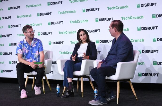 Writer introduces new AI model and upgraded harness to contain token costs | TechCrunch