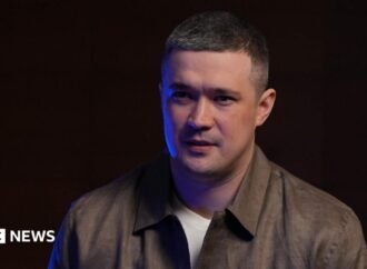 Zelensky has ‘questions to answer’ on corruption, Mykhailo Fedorov tells BBC