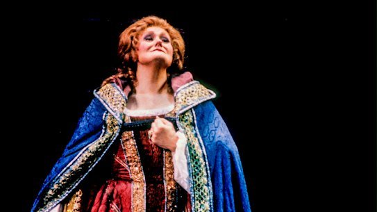 Dame Joan Sutherland as Leonora in the final dress rehearsal prior of the Metropolitan Opera/Fabrizio Melano production of Giuseppe Verdi’s ‘Il Trovatore,’ Metropolitan Opera House, Lincoln Center, New York, New York, November 9, 1987.