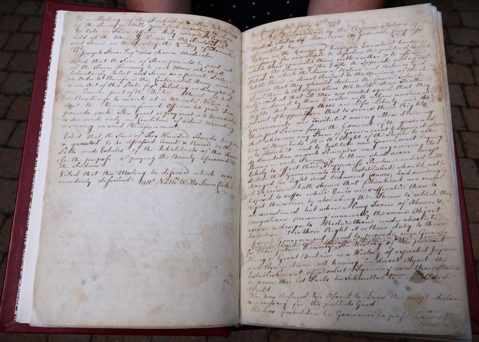 a handwritten copy of the declaration of independence