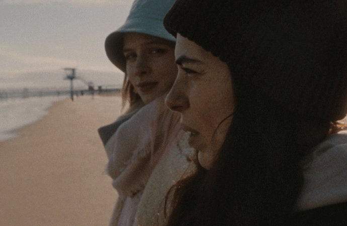 ‘Everything That’s Wrong With You’ Review: A  Luminous Two-Hander from Slovenia About Online Pals Navigating the Waters of IRL Friendship