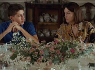 ‘Ketticè’ Review: An Amusing, Original Portrait of Adolescent Ennui Against a Backdrop of Adult Cluelessness