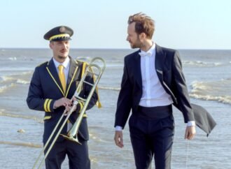 ‘The Marching Band’ Review: Brothers From Opposite Worlds Are United by Music in a Finely Tuned French Crowdpleaser