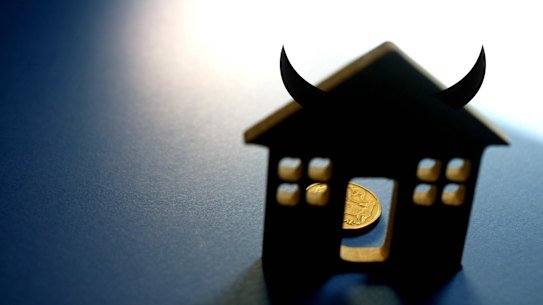 Austrac said there were hundreds of millions in potentially fraudulent mortgages.