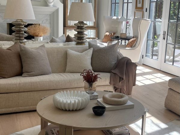 5 tasteful fall decorations to add to your home, and 3 tacky ones to avoid, according to an interior designer