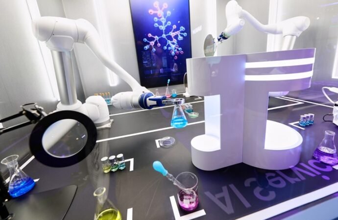 AI system helps lab devices ‘talk’ with each other — streamlining research