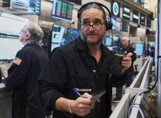 ASX slides lower as oil prices, bond yields weigh on Wall Street