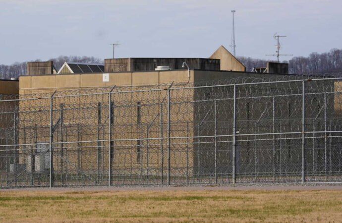 After failed execution, health workers say Tennessee’s method flouts medical ethics