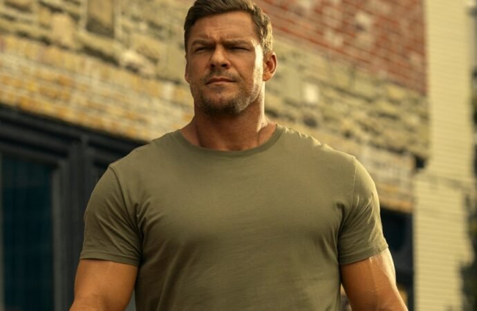 Alan Ritchson Had Plans to Adapt the ‘Jack Reacher’ Novel ‘Die Trying’ Before ‘Someone Got Re-Elected’