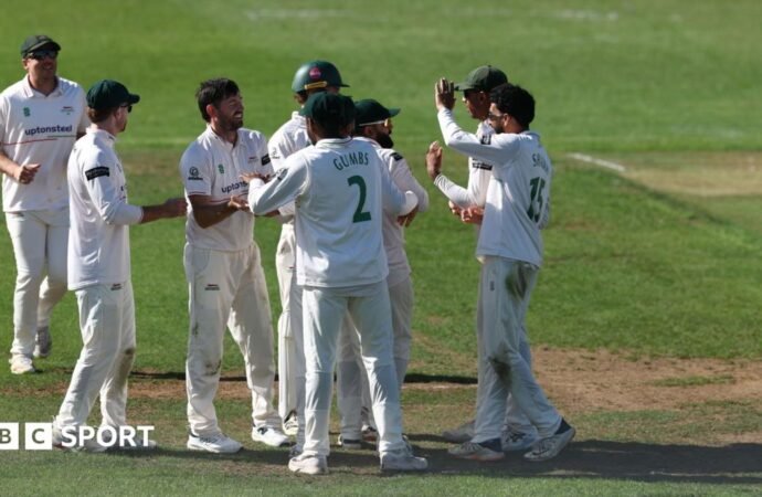Alfonso Thomas: Points deduction ‘spurs’ Leicestershire on in relegation battle