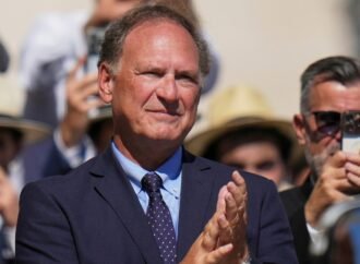 Alito steps aside in a major climate case after scrutiny over oil stock holdings