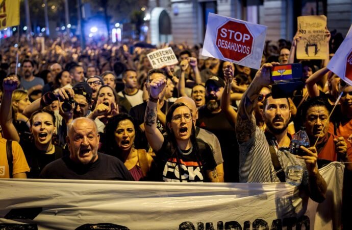 An 87-year-old woman was evicted via stretcher from a Madrid apartment she lived in for decades, sparking mass protest against Spain’s housing crisis | Fortune