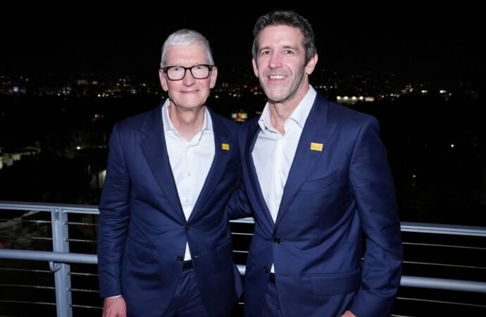 Apple CEO John Ternus started Tuesday. His $55 million award starts next year | Fortune
