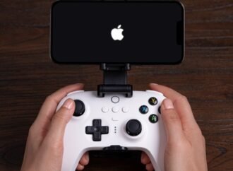 Apple is reportedly working on iPhone game controllers