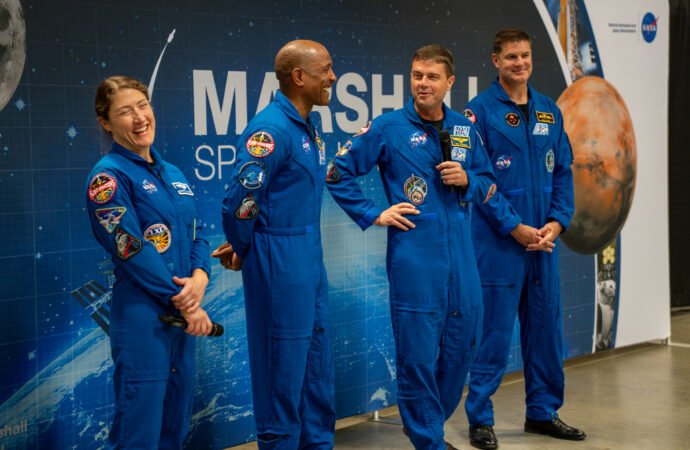 Artemis II Crew at NASA Marshall – NASA