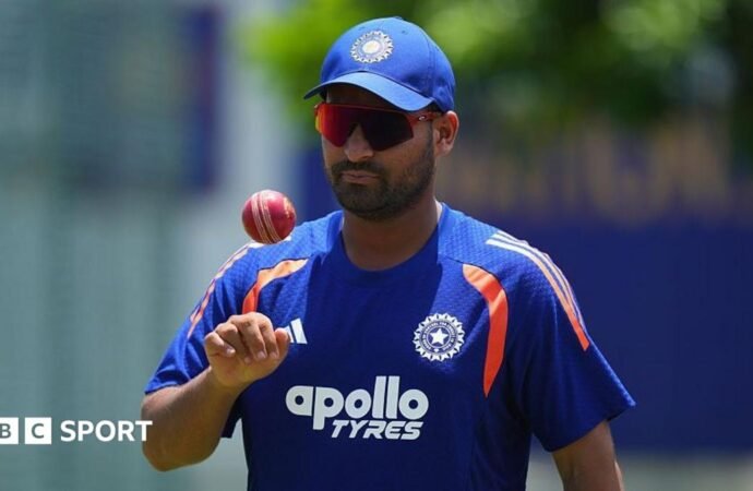 Auqib Nabi: Surrey sign India seamer for three matches