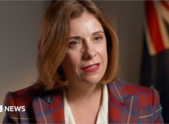 Australians will be able to switch off social media algorithms under planned legislation